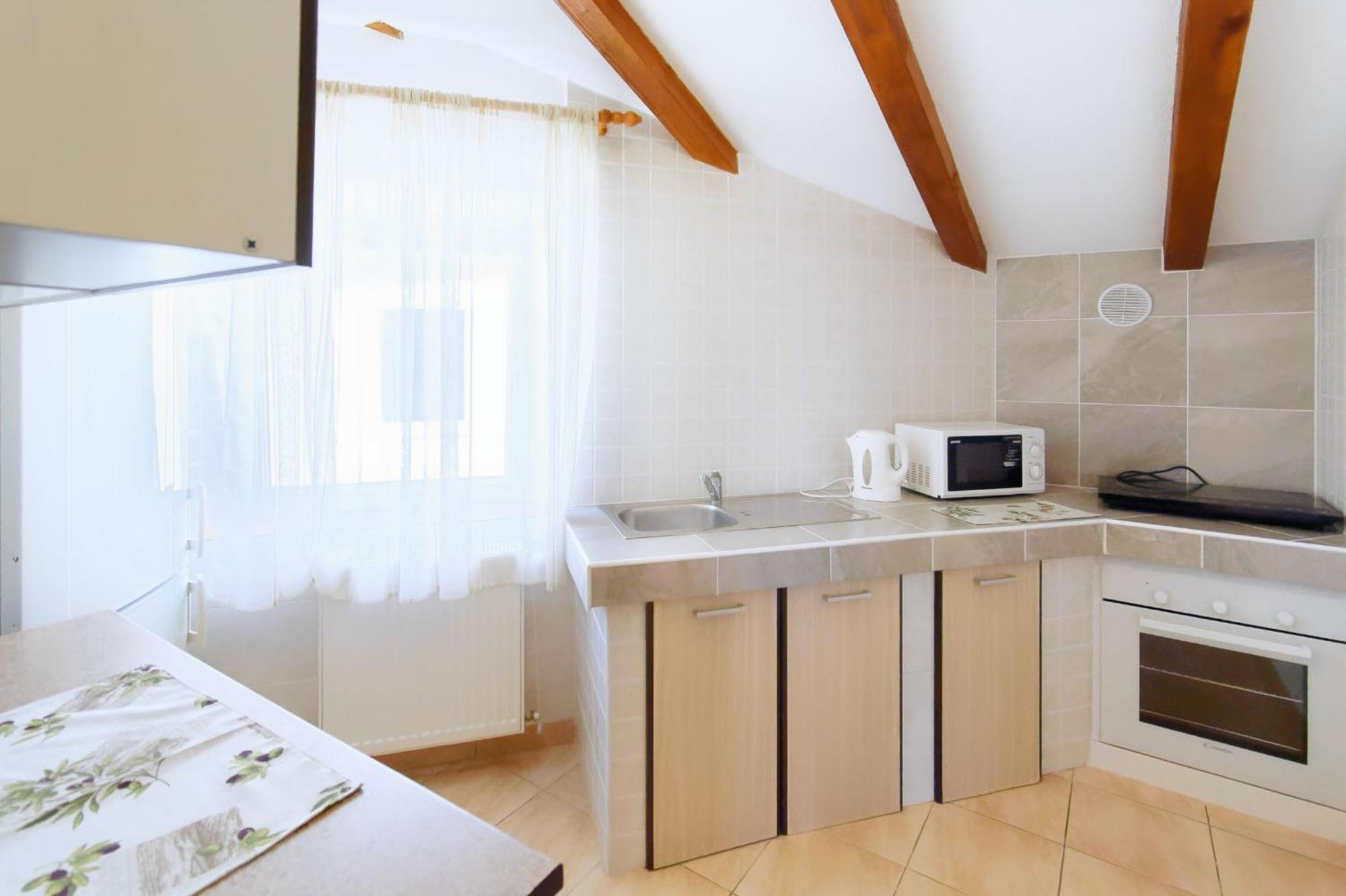 Apartments Viola By Rent Istria Momjan Exterior foto